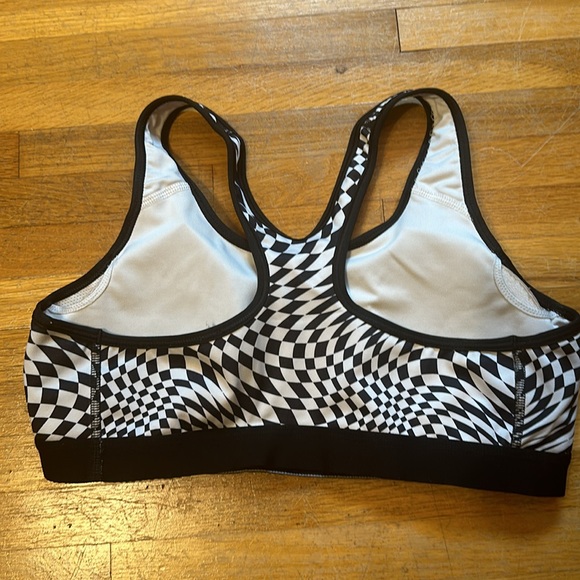 *last chance!!* Nike | Women’s Nike Pro padded sports bra - Picture 5 of 12